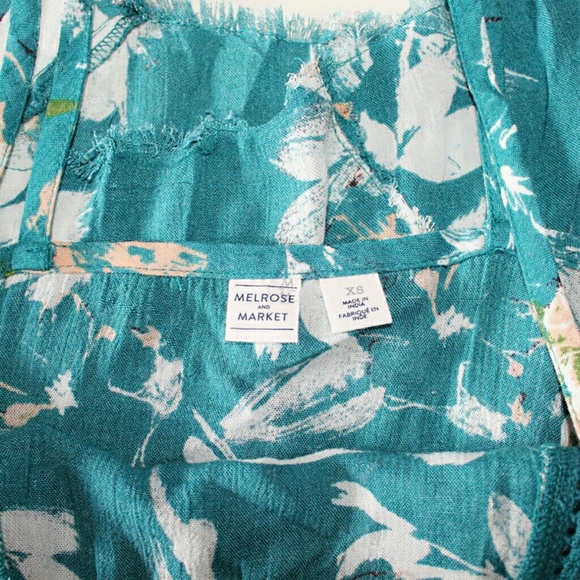 Melrose and Market Teal Floral Asymmetrical Tank - Picture 7 of 8